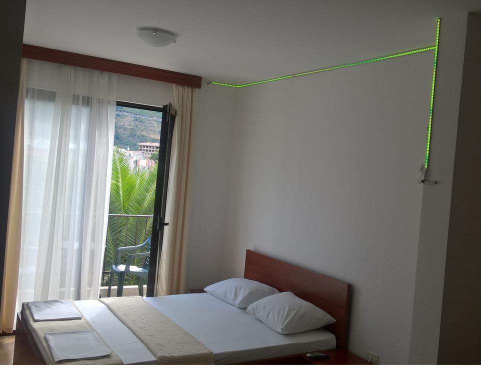 Studio Apartments 6 Palmi ブドヴァ エクステリア 写真