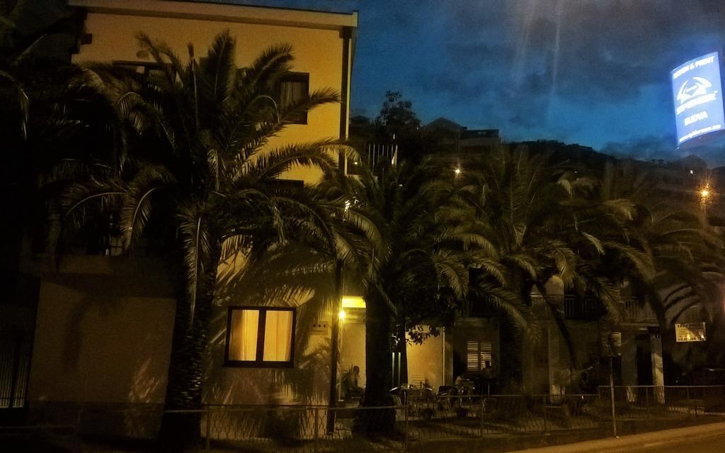 Studio Apartments 6 Palmi ブドヴァ エクステリア 写真